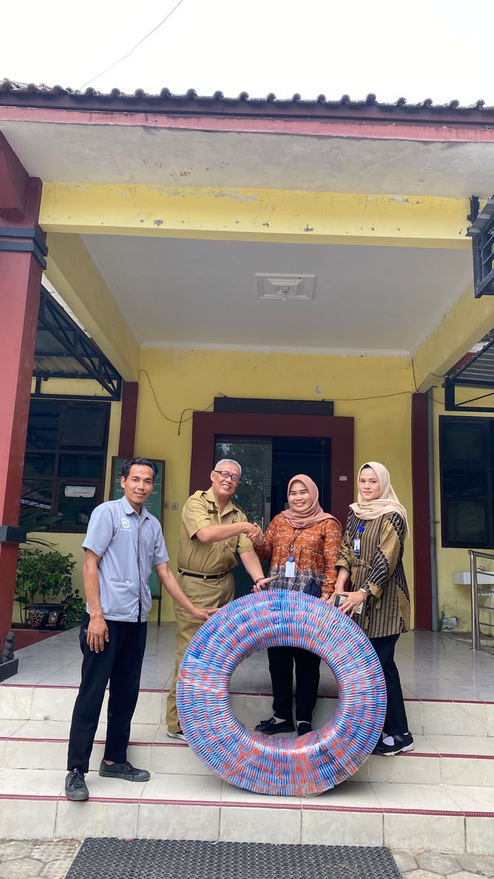Penyerahan Bantuan Selang Air